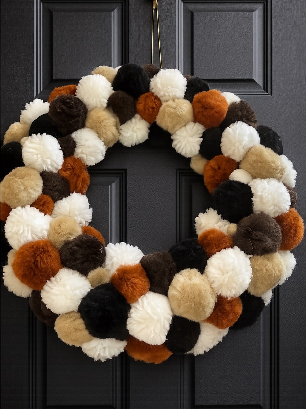 Cozy Pom-Pom Holiday Wreath in Cream, Black, Brown & Tan - Home Holiday